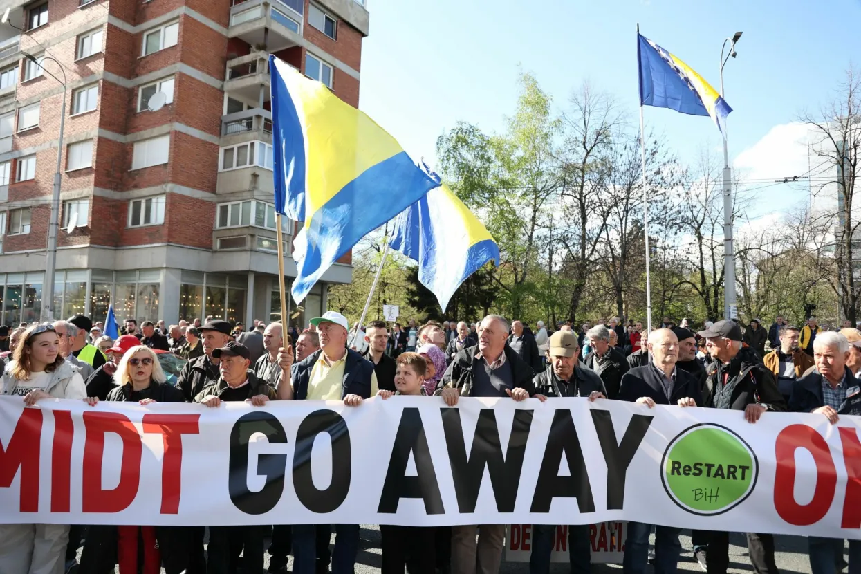 Prosvjedi pred OHR-om