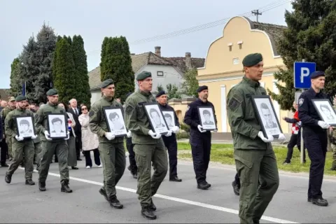 32. obljetnica ubojstva 12 hrvatskih redarstvenika u Borovu Selu