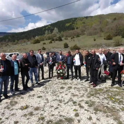 Obilježena 32. godi&scaron;njica zaustavljanja JNA tenkova u &Scaron;ujici