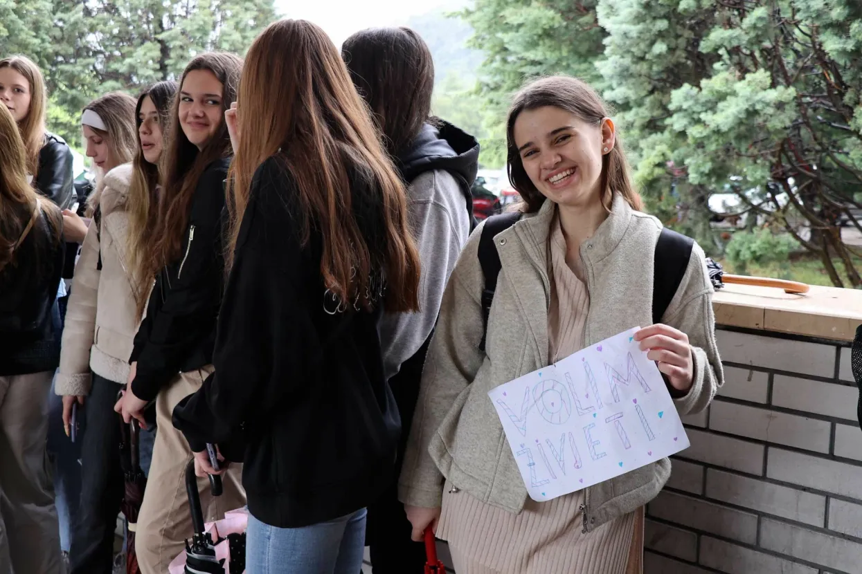 MOSTAR, 11. svibnja (FENA) - Tradicionalni "Hod ljubavi za nerođene" održan je u četvrtak u Mostaru u povodu Majčinog dana i Dana Srednje medicinske &scaron;kole "Sestre milosrdnice".(Foto FENA/Mario Obrdalj)