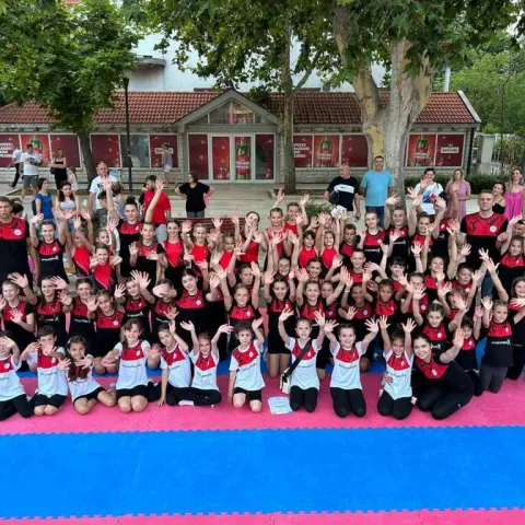 Mostarci uz gimnastički show uživali na &quot;Danu gimnastike&quot;