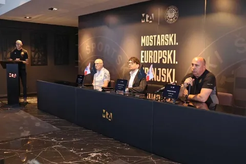 Press konferencija članova uprave Zrinjskog
