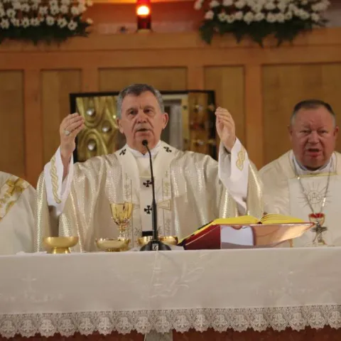 Nadbiskup Vuk&scaron;ić predvodio misu uoči Obiteljskog dana i Dana djedova, baka i starijih osoba