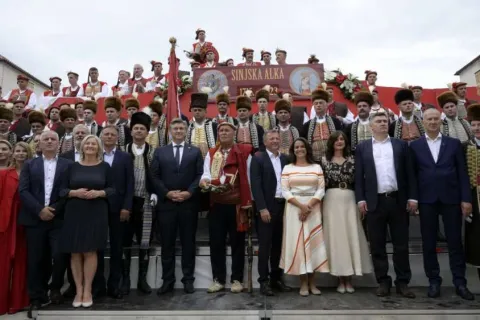 Krišto nazočila tradicionalnoj manifestaciji Sinjska alka