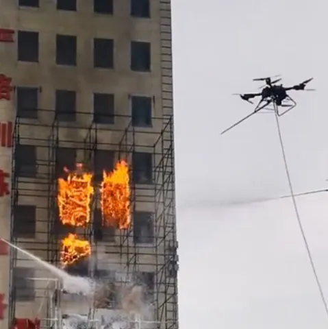 Dronovi gase požar u Kini