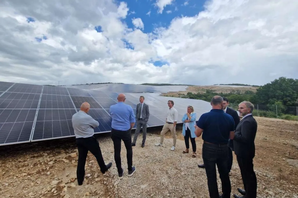 Na području Gruda počela faza ispitivanja solarne elektrane Petnjik<br>