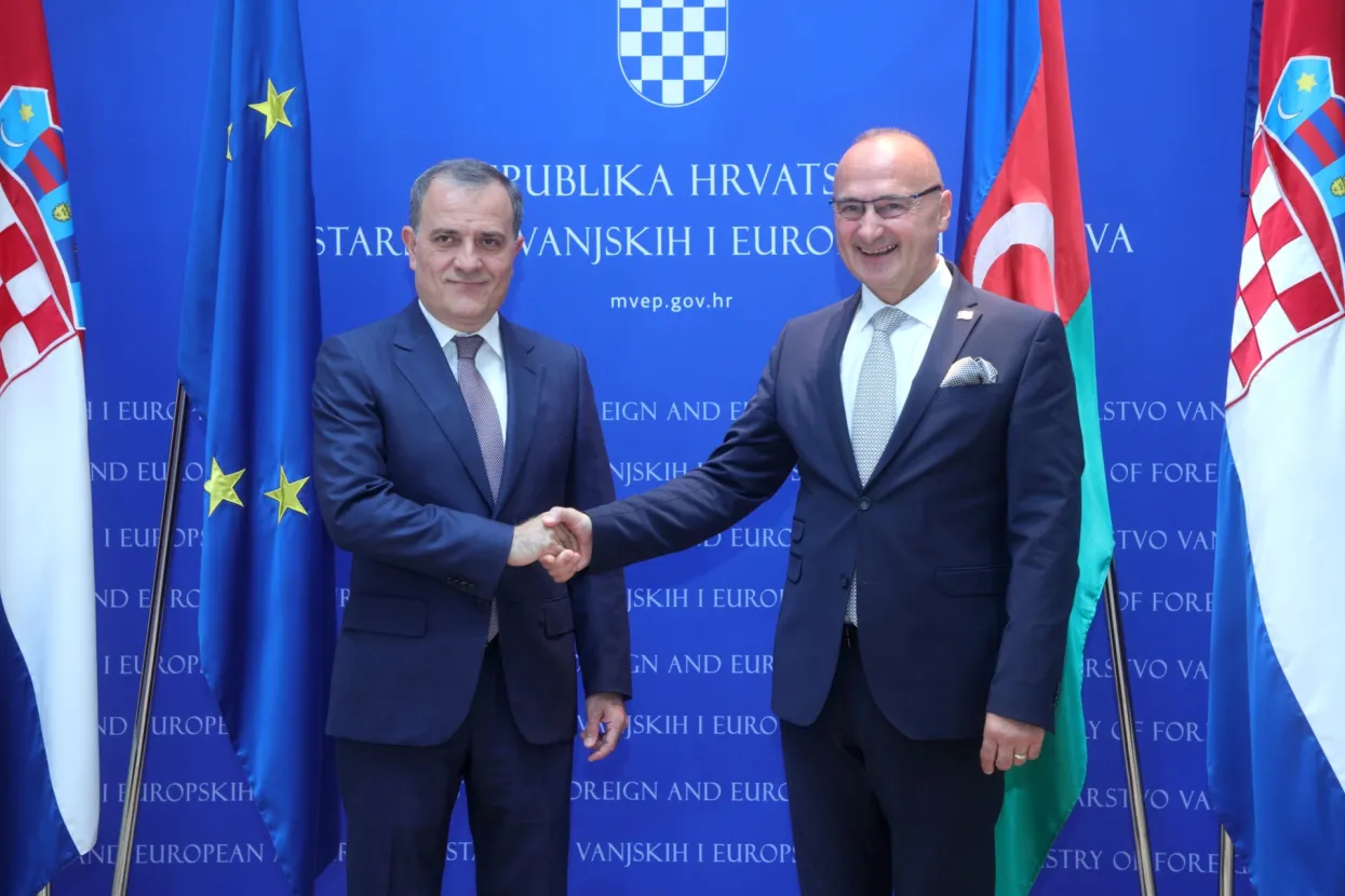 Gordan Grlć Radman i Jejhun Bajramo HINA/Tomislav PAVLEK/tp