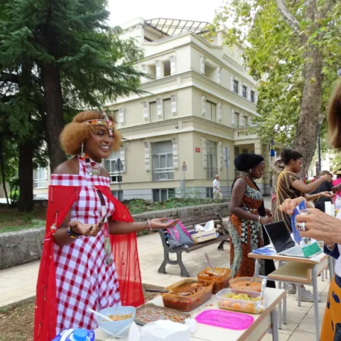 Put oko svijeta za 80 minuta