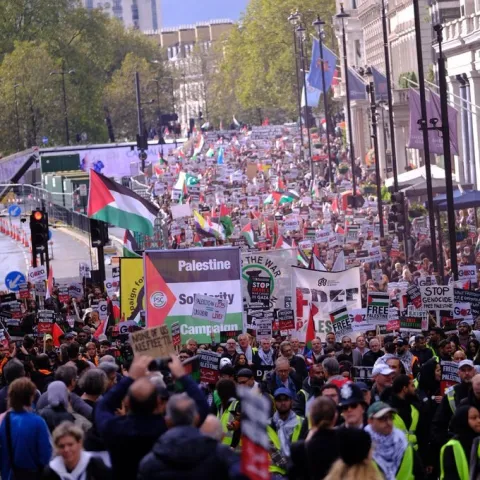 Oko 100.000 prosvjednika u propalestinskom mar&scaron;u Londonom