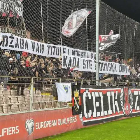 Uvredljiva poruka navijača Čelika