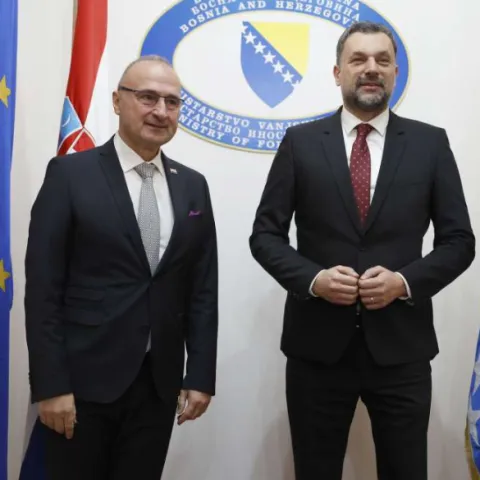 Grlić Radman i Konaković