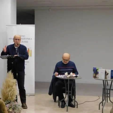 Adventska književna večer DHK HB 