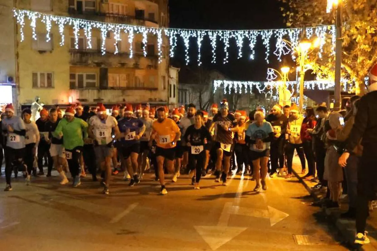 Ljubu&scaron;ki: Vi&scaron;e od stotinu natjecatelja sudjelovalo na adventskoj noćnoj utrci 
