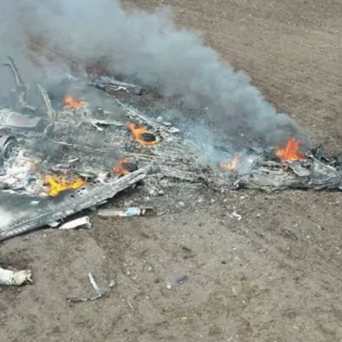 Uni&scaron;teni ruski avion