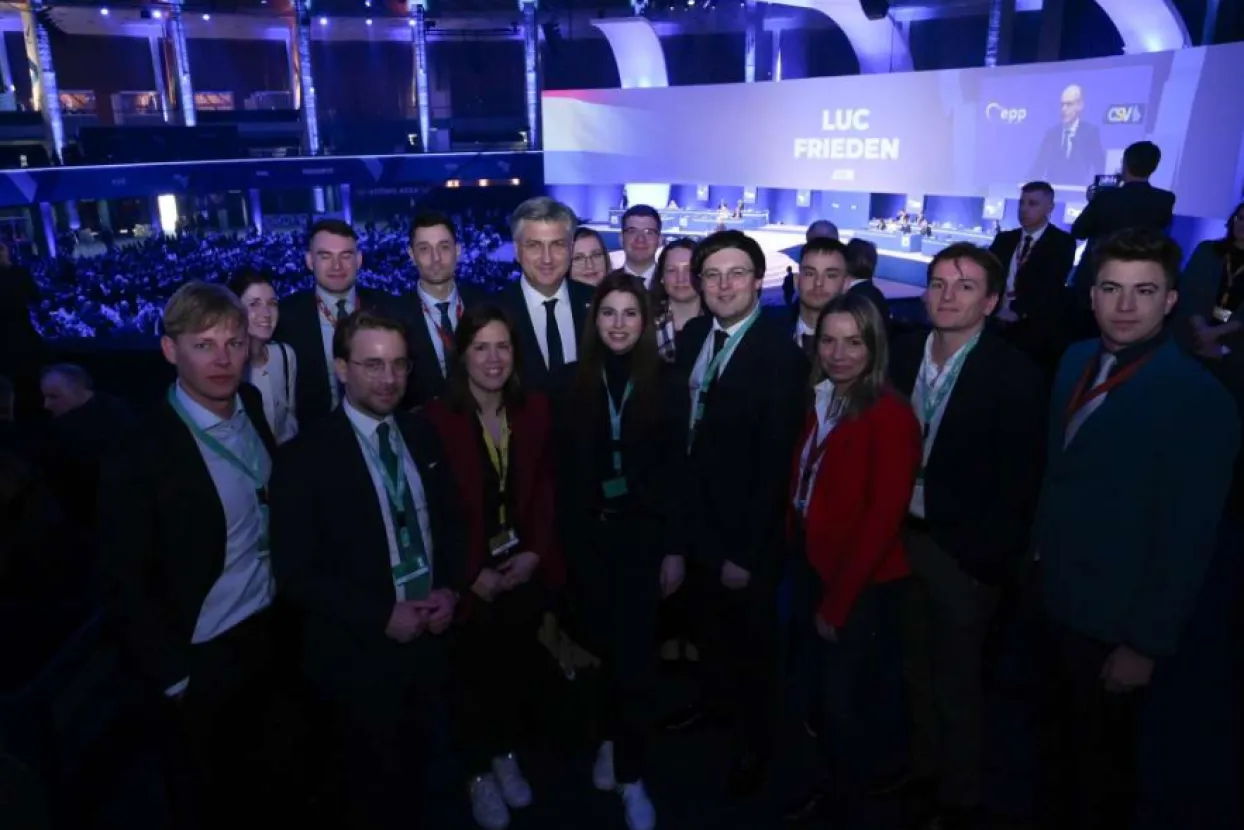 Plenković s pučanima