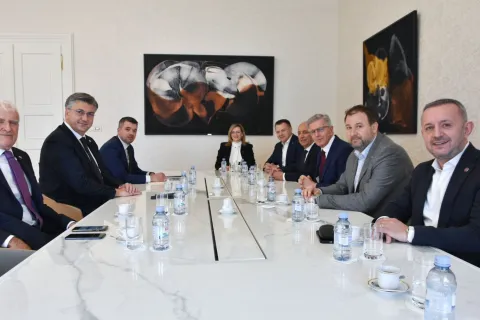 Plenković s predstavnicima Udruge "Prsten"