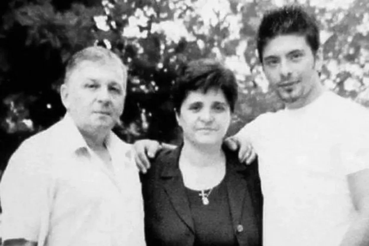 Nikola Proeski sa suprugom Dominikom i sinom To&scaron;etom