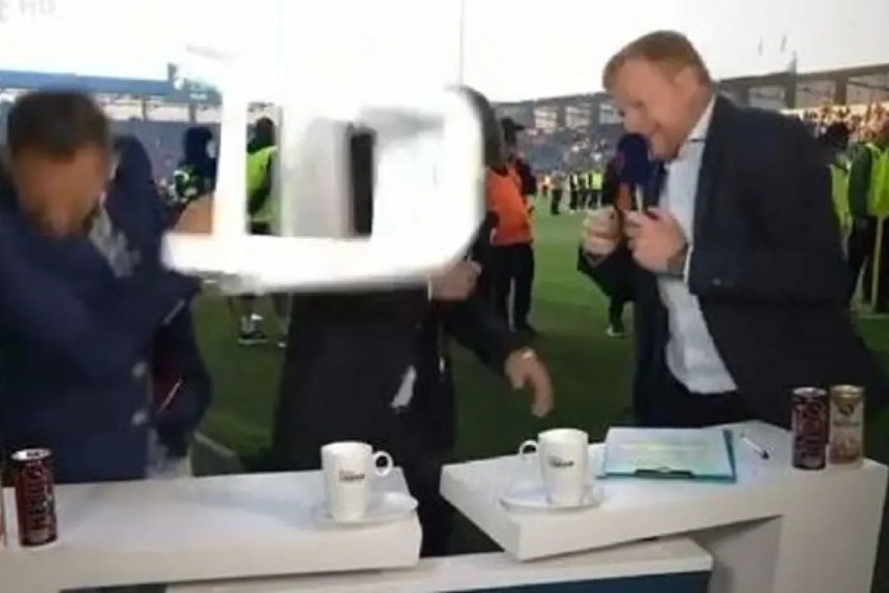 Če&scaron;ki huligani stolicom pogodili TV novinare i pretukli navijača sa srpskom zastavom 
