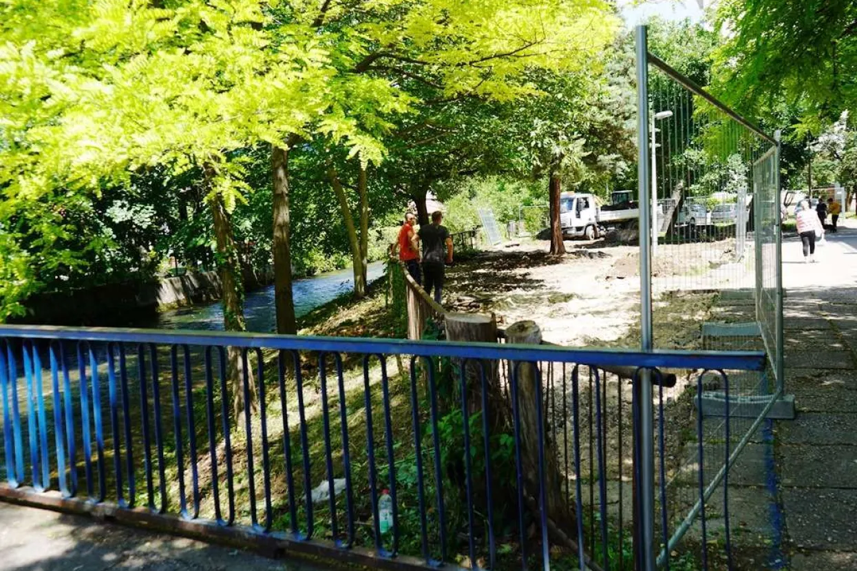 Počeli radovi na uređenju &scaron;etnice uz rijeku Radobolju u Mostaru