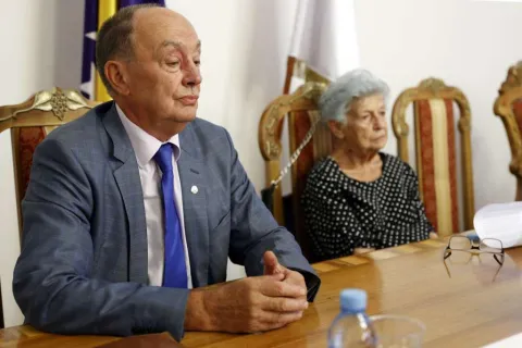 Edhem Bičakčić