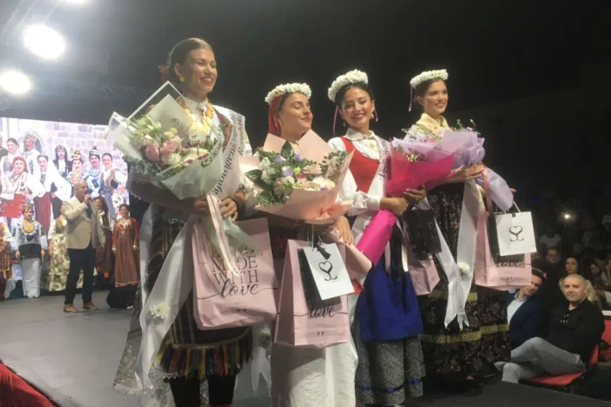 Izabrana najljepša Hrvatica u narodnoj nošnji izvan RH