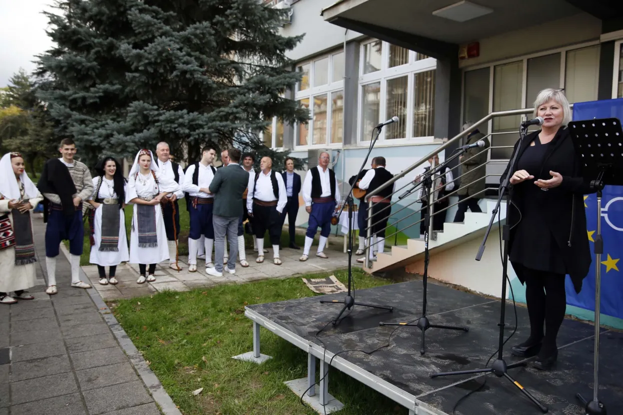 KUD 'Rodoč' iz Mostara na &scaron;etnici 'Maka Dizdara' predstavilo tradiciju zapadne Hercegovine