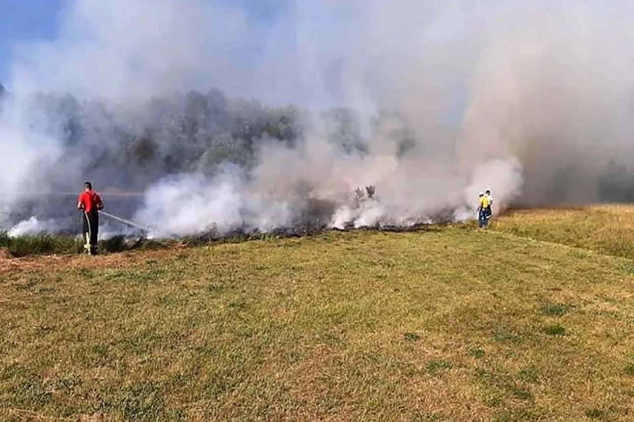 Pro&scaron;irili se požari u Konjicu i Neumu, potrebna pomoć iz zraka