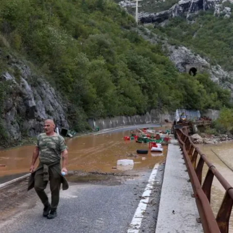 Obustavljen promet na putevima od Jablanice prema Mostaru i Blidinju