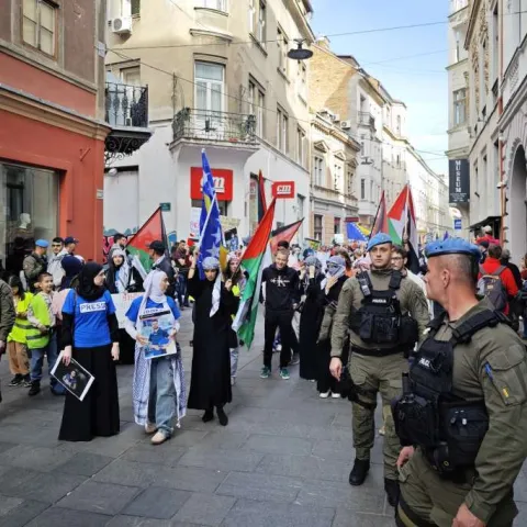 U Sarajevu održana prosvjedna šetnja u znak podrške palestinskom narodu