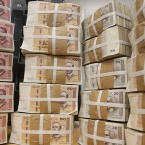 Novac, konvertibilna marka