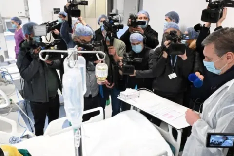 Vučić s kamerama obišao ozlijeđene Makedonce