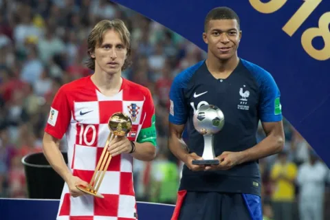 Luka Modrić i Kylian Mbappe