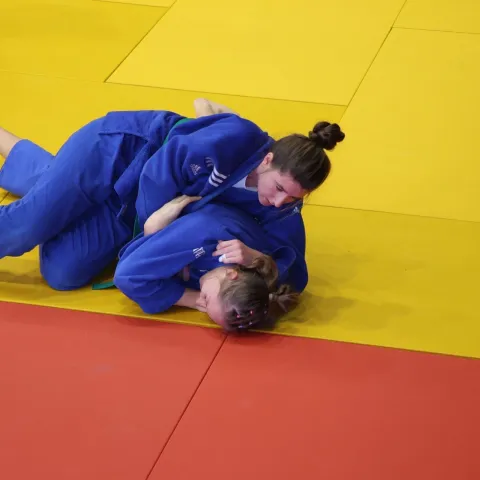 MOSTAR, 3. studenoga (FENA) – U Mostaru je u nedjelju svečano otvoreno ovogodišnje izdanje judo turnira Borsa Opena, najveće sportske manifestacije u Gradu na Neretvi na kojoj nastupa 1.153 natjecatelja iz 28 europskih država. (Foto FENA/ES)