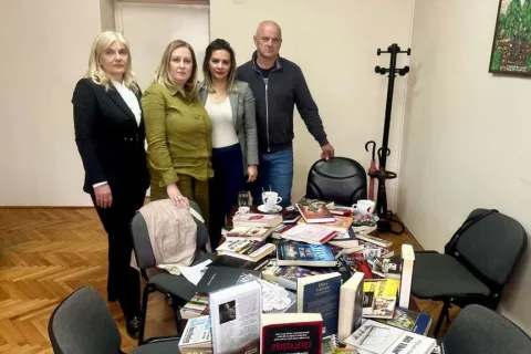 Narodna knjižnica HNŽ-a donirala 102 knjige Kazneno-popravnom zavodu Mostar 