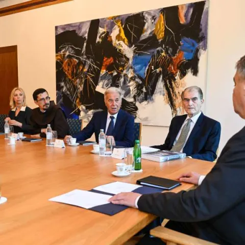 Milanović primio autore i urednike knjige o konvoju "Bijeli put" 