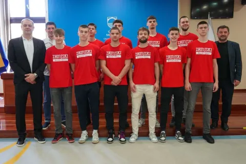 Kordić primio košarkaše HKK Zrinjski 1992. povodom ulaska u Prvu ligu BiH 