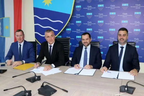 Potpisan ugovor o realiziranju dodjele subvencije razvitku Zračne luke Mostar