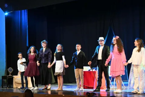 Mladi glumci GKM-a Vitez premijerno odigrali 'Pepeljugu'