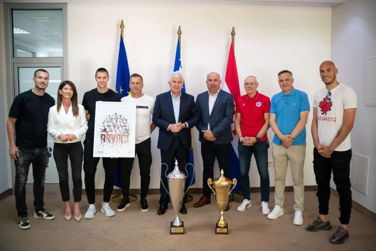 Čović primio vodstvo Zrinjskog i uputio čestitke na povijesnoj sezoni 