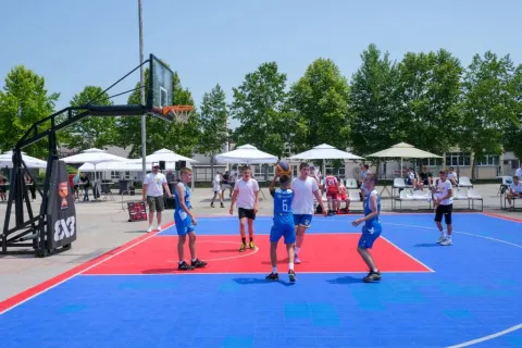 Košarkaškim turnirom nastavljena akcija "Srcem za Osmicu"