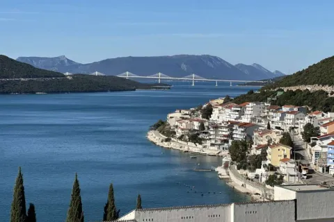 Neum 