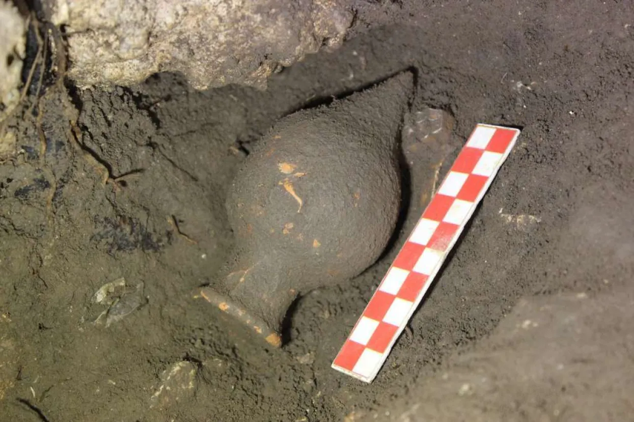 U špilji Crno jezero na Pelješcu otkriveni vrijedni arheološki nalazi