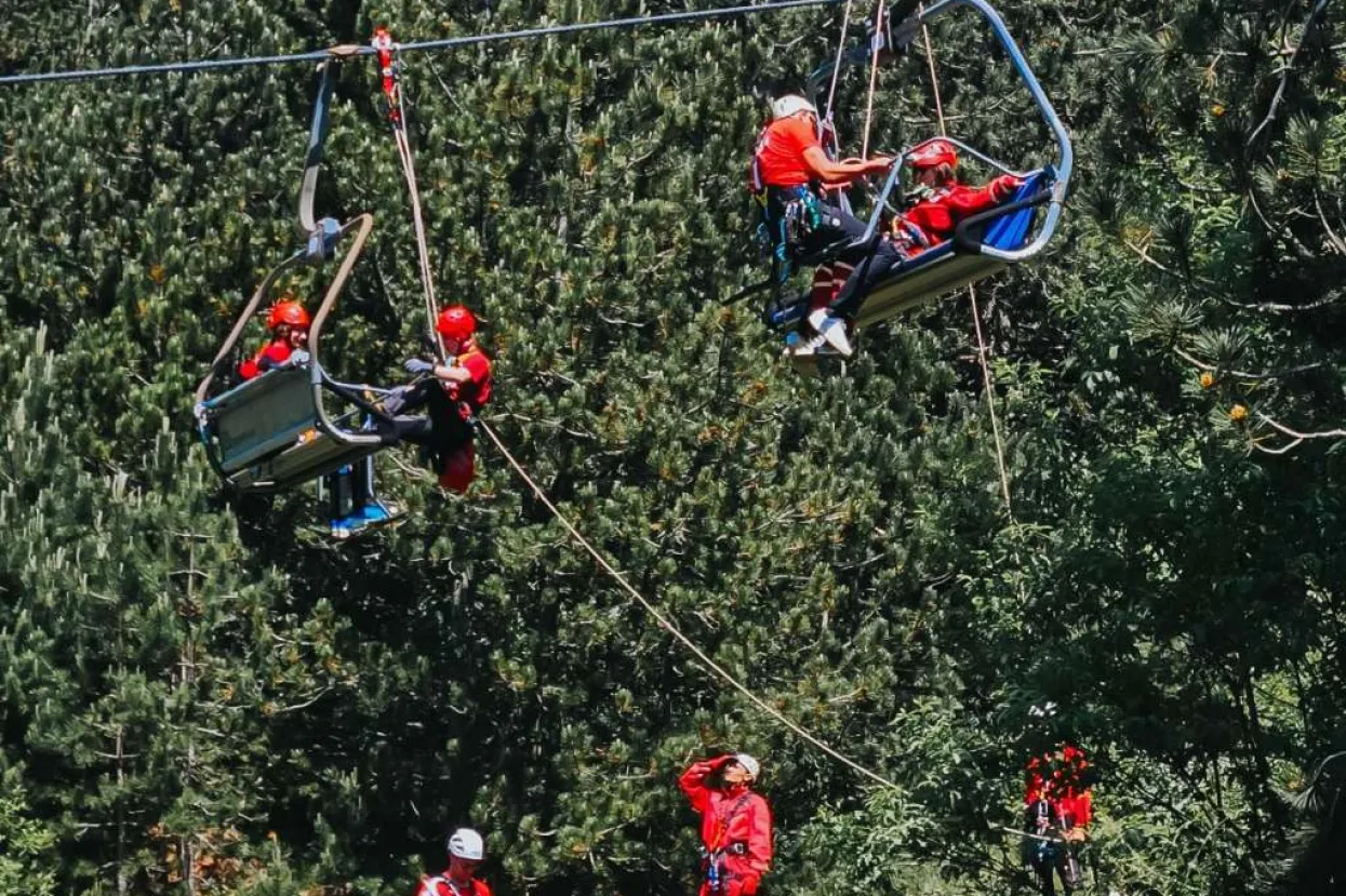 Održana obuka spašavanja sa žičare na Blidinju