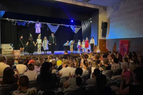Premijerom predstave 'Čarobno kazalište' zatvoreni 10. Dani hrvatskog kazališta u BiH