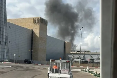 Hutisti raketirali aerodrom u Tel Avivu