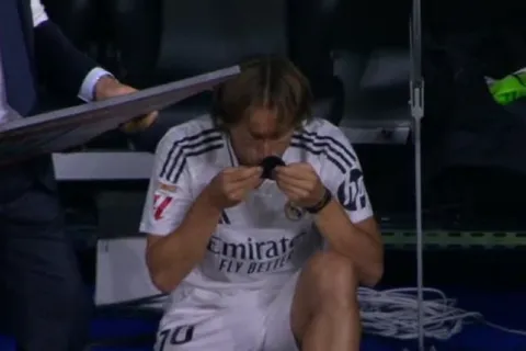 Modrić ljubi kostobrane