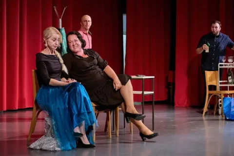 Predstava 'Pidžama za šestero' u sklopu humanitarne akcije 'Srcem za Osmicu' 