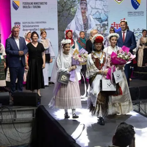 U Tomislavgradu izabrana najljep&scaron;a Hrvatica u narodnoj no&scaron;nji