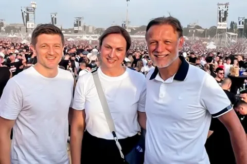 Jandroković na Thompsonovom koncertu