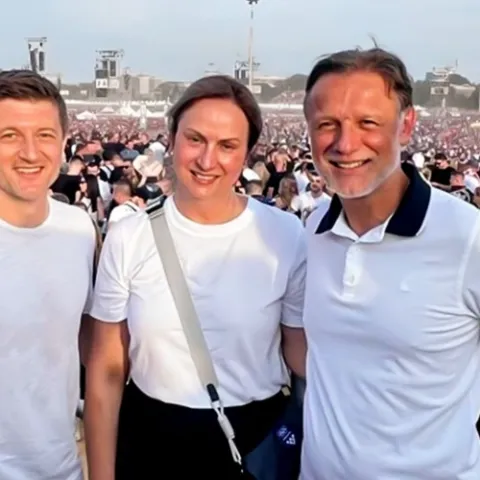 Jandroković na Thompsonovom koncertu